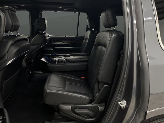 Used 2022 Jeep Grand Wagoneer Series I image 34