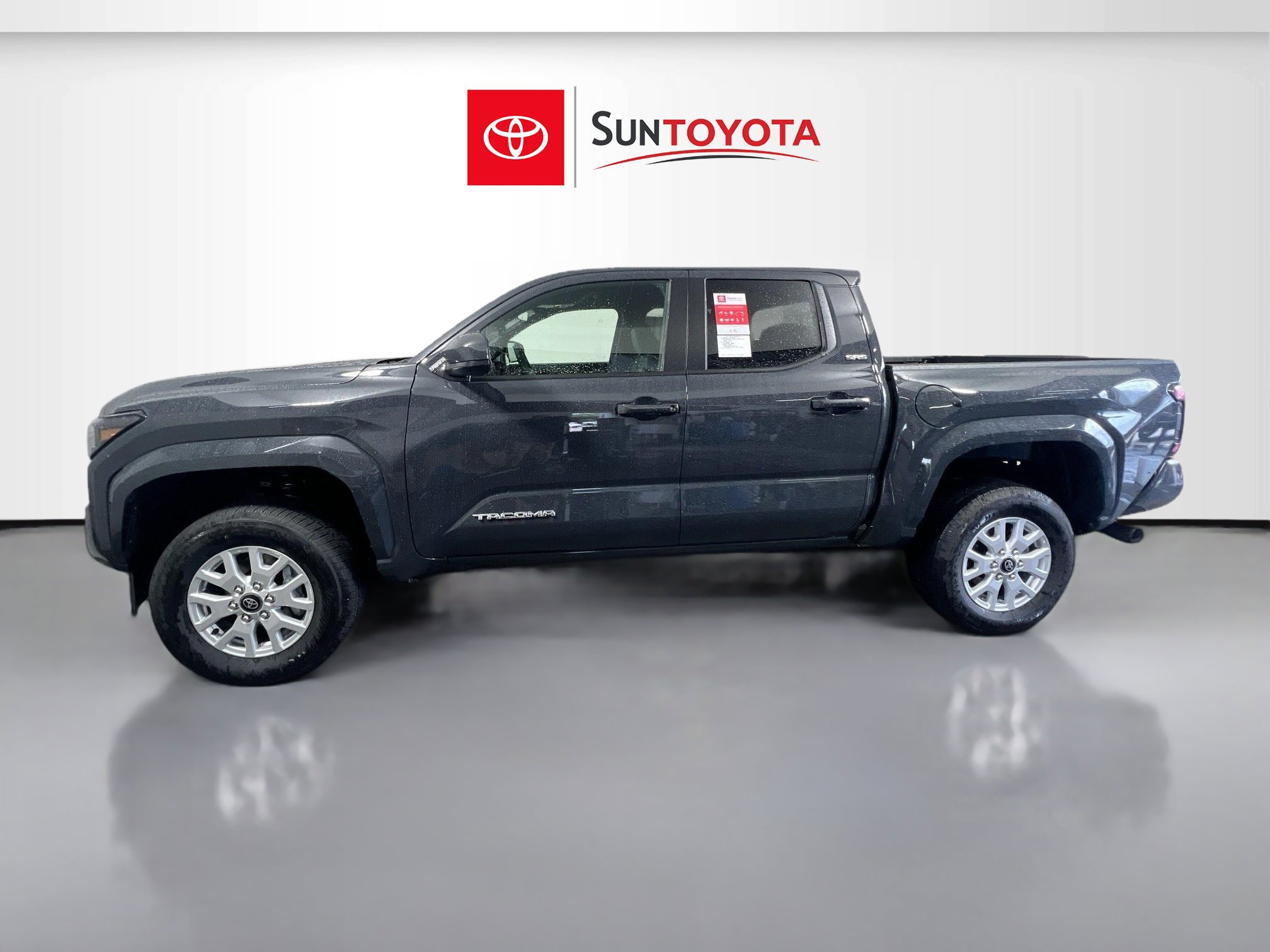 New 2025 Toyota Tacoma SR5 image 7