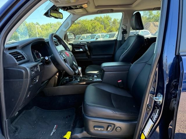 Used 2022 Toyota 4Runner TRD Off-Road Premium w/ Moonroof Package AWD/4WD image 12