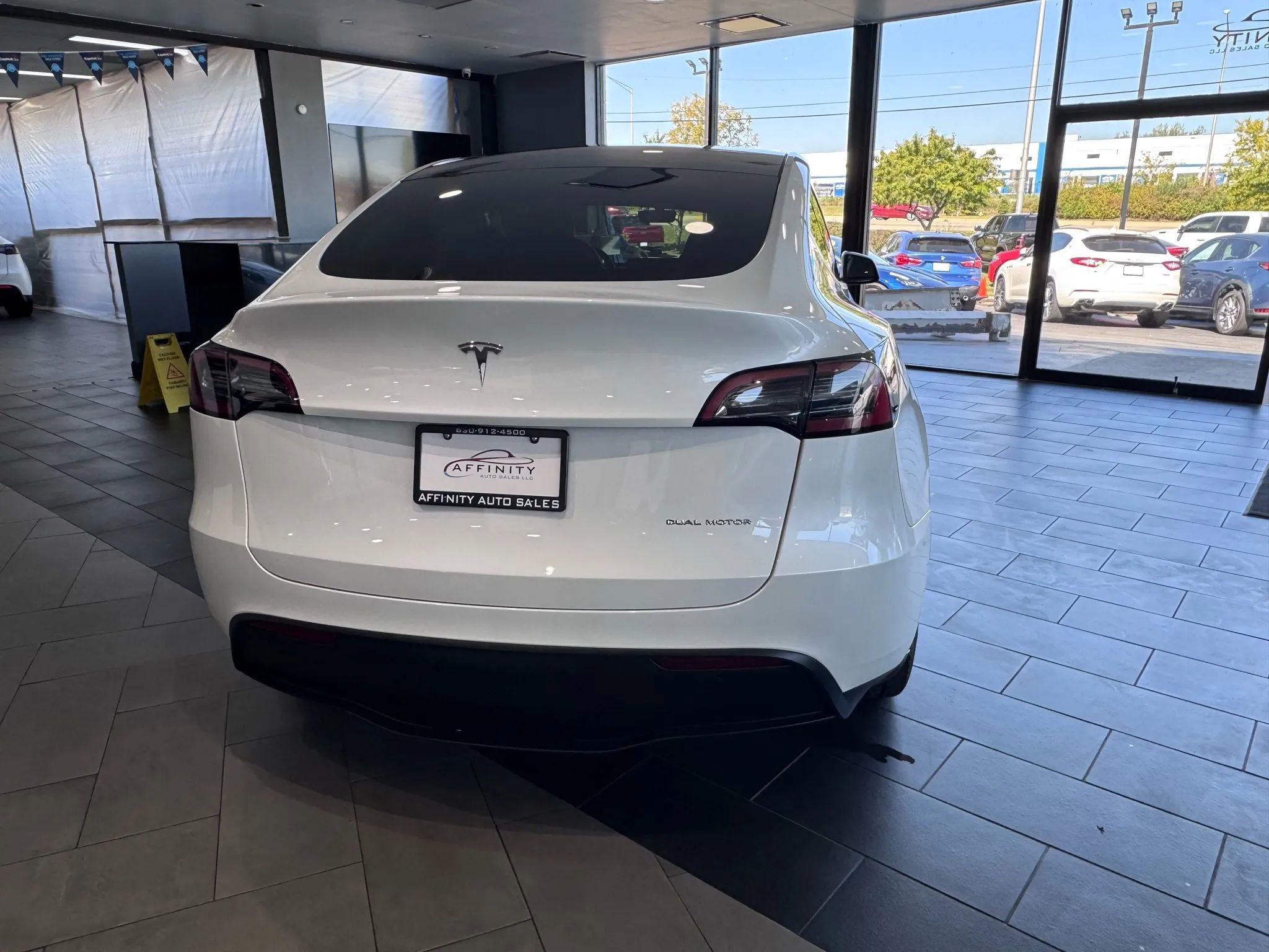 Used 2023 Tesla Model Y Long Range image 4