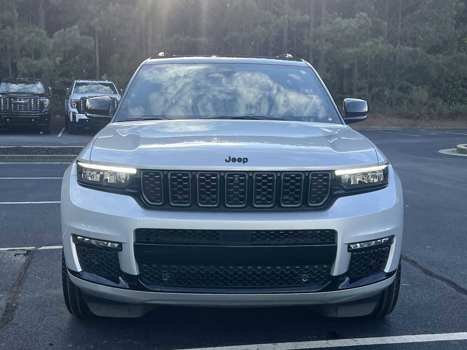 Used 2023 Jeep Grand Cherokee L Summit image 31