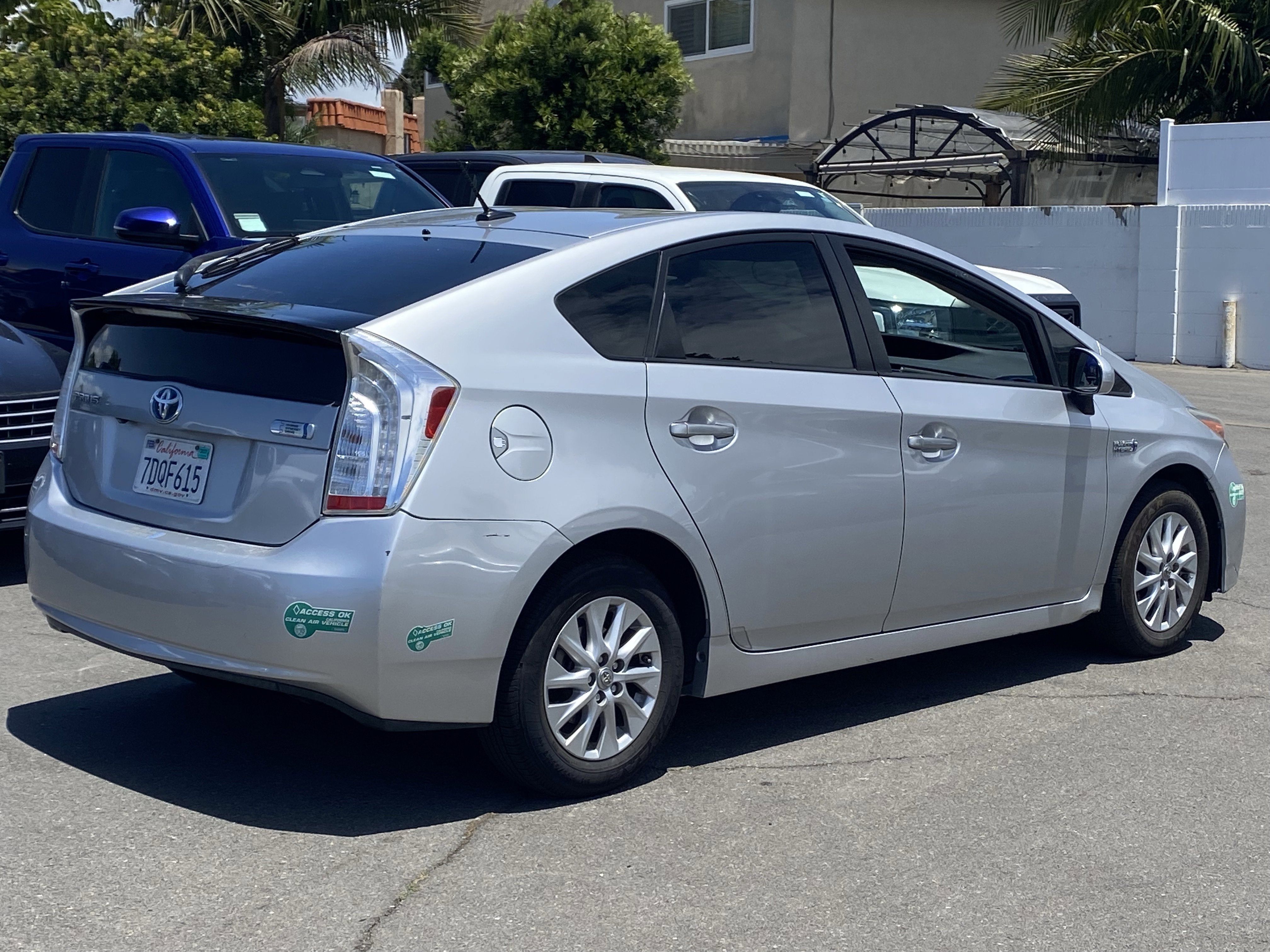 Used 2014 Toyota Prius Prime Plug-In Hybrid FWD image 3