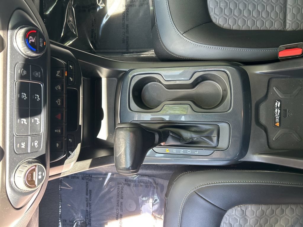 Used 2020 Chevrolet Colorado Z71 AWD/4WD image 16