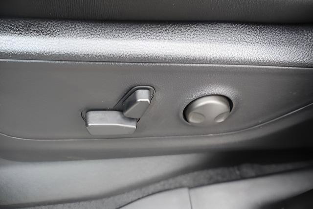 New 2026 RAM 1500 4x4 Crew Cab image 17