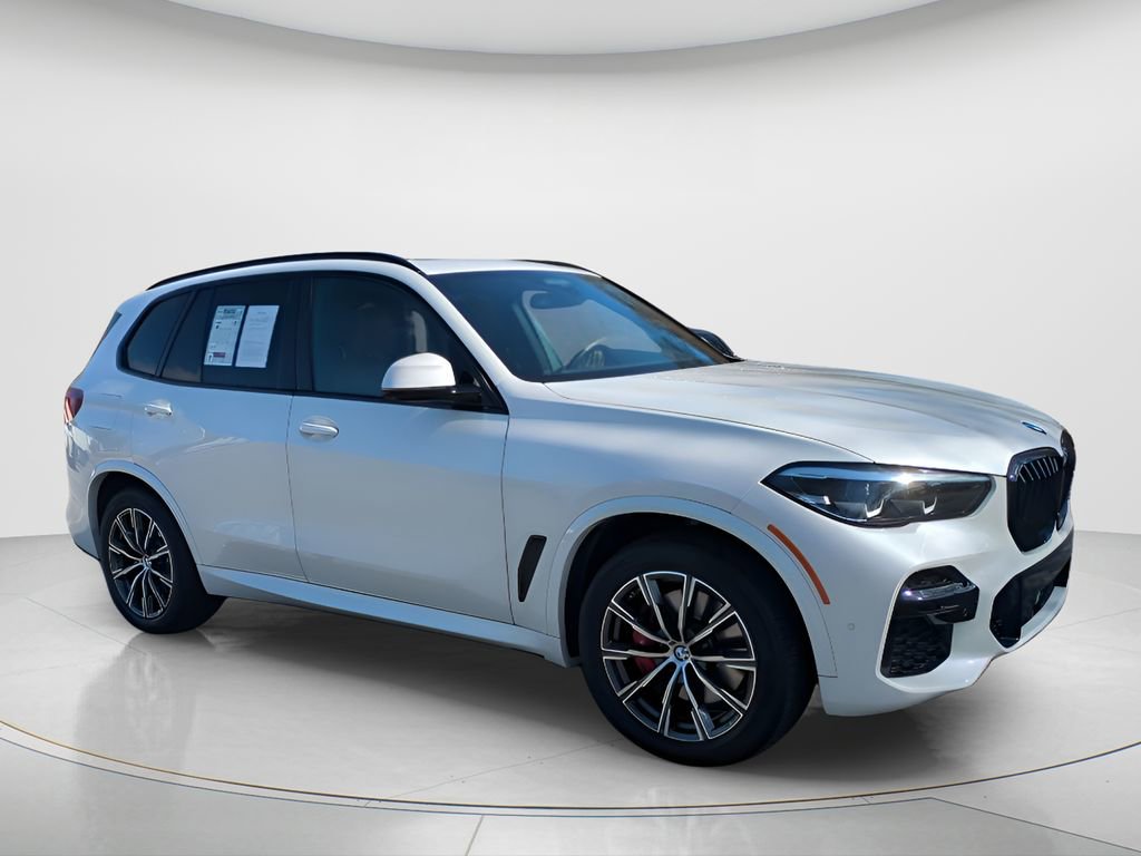 Certified 2023 BMW X5 xDrive40i w/ M Sport Package image 3