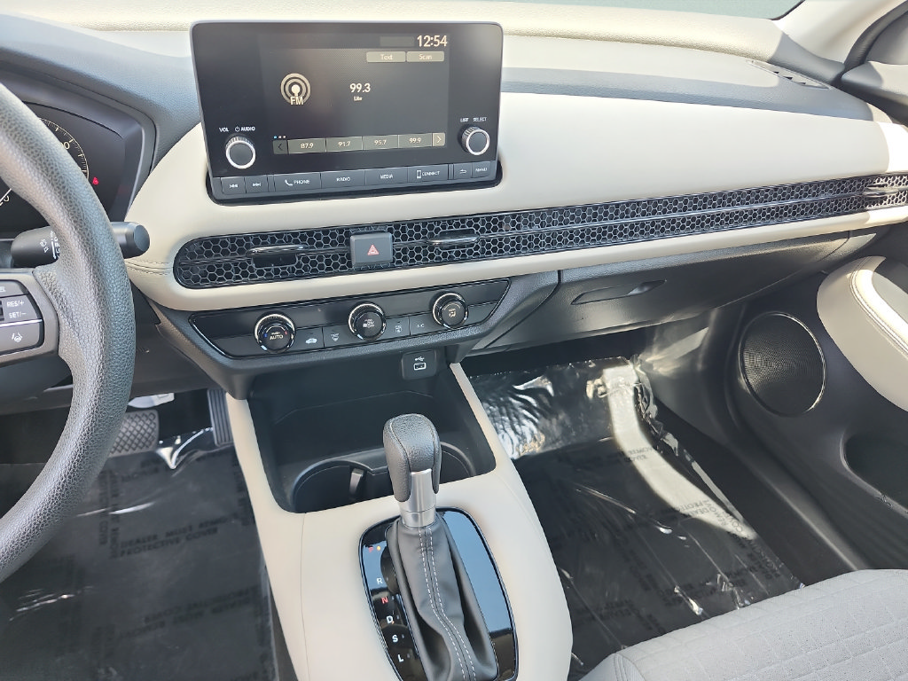 Used 2025 Honda HR-V LX image 25