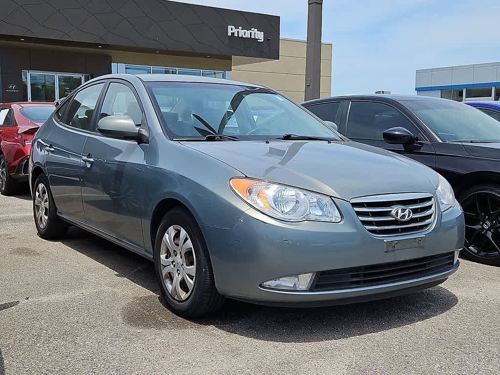 Used 2010 Hyundai Elantra GLS FWD image 2