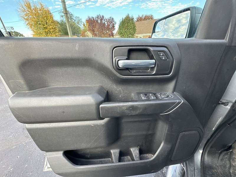 Used 2021 Chevrolet Silverado 1500 Custom image 19