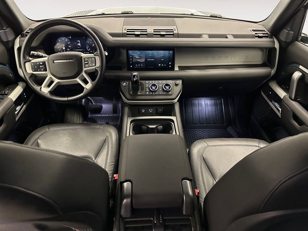 Used 2024 Land Rover Defender 110 S AWD/4WD image 10