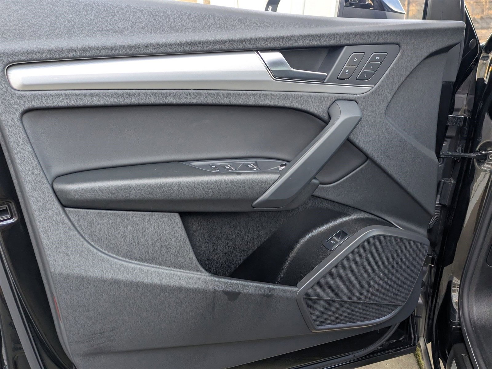 Used 2024 Audi Q5 2.0T Premium w/ Summer of Audi Package image 16