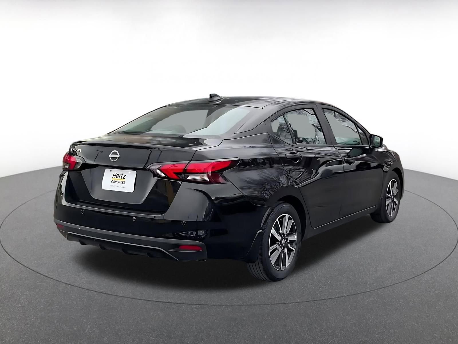 Used 2025 Nissan Versa SV w/ Trunk Package image 14