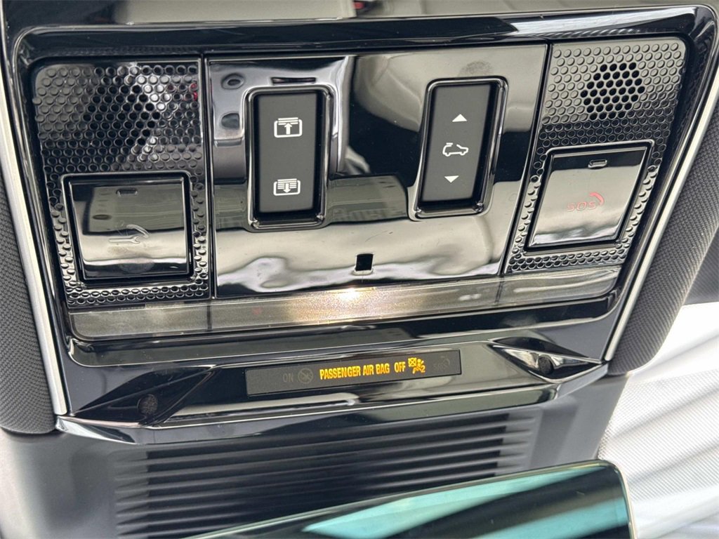 Used 2023 Land Rover Range Rover SE image 22