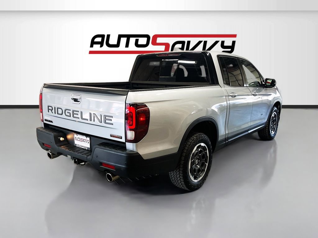 Used 2025 Honda Ridgeline TrailSport image 7