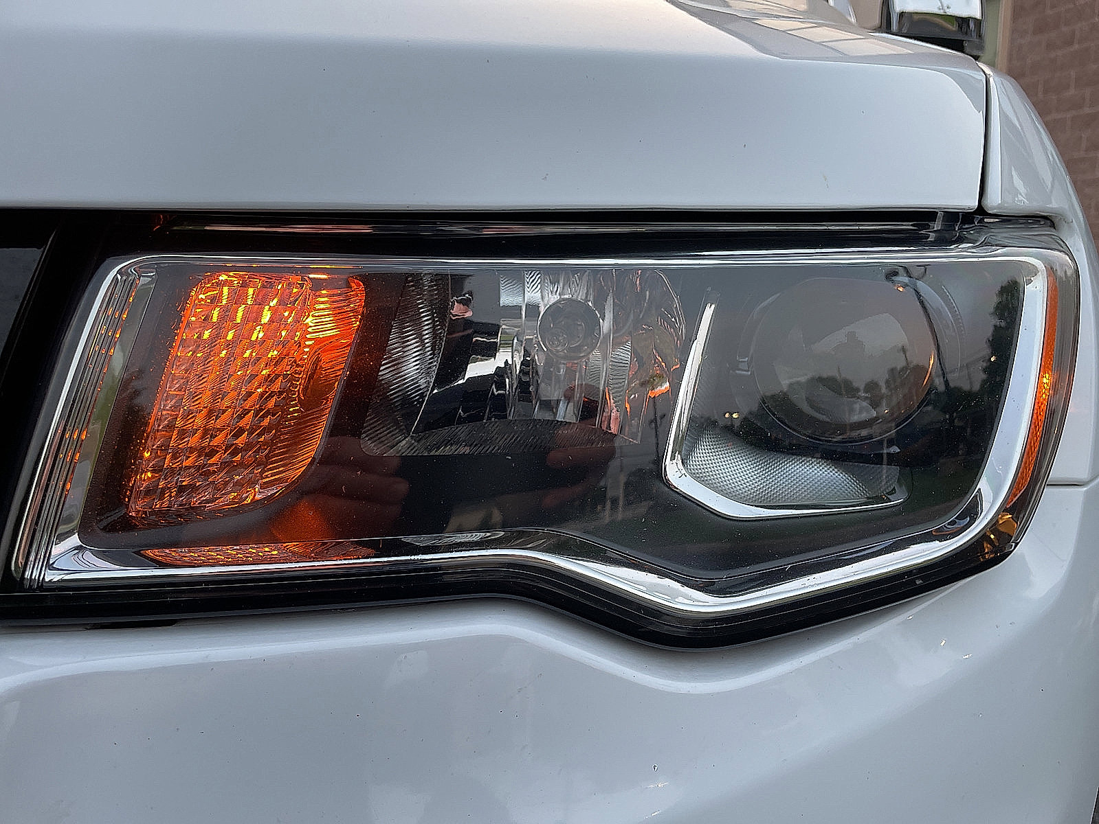 Used 2017 Jeep Grand Cherokee Limited image 15