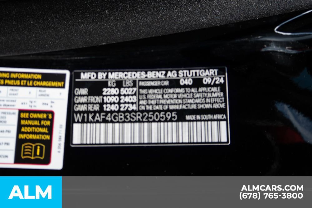 Used 2025 Mercedes-Benz C 300 Sedan image 31