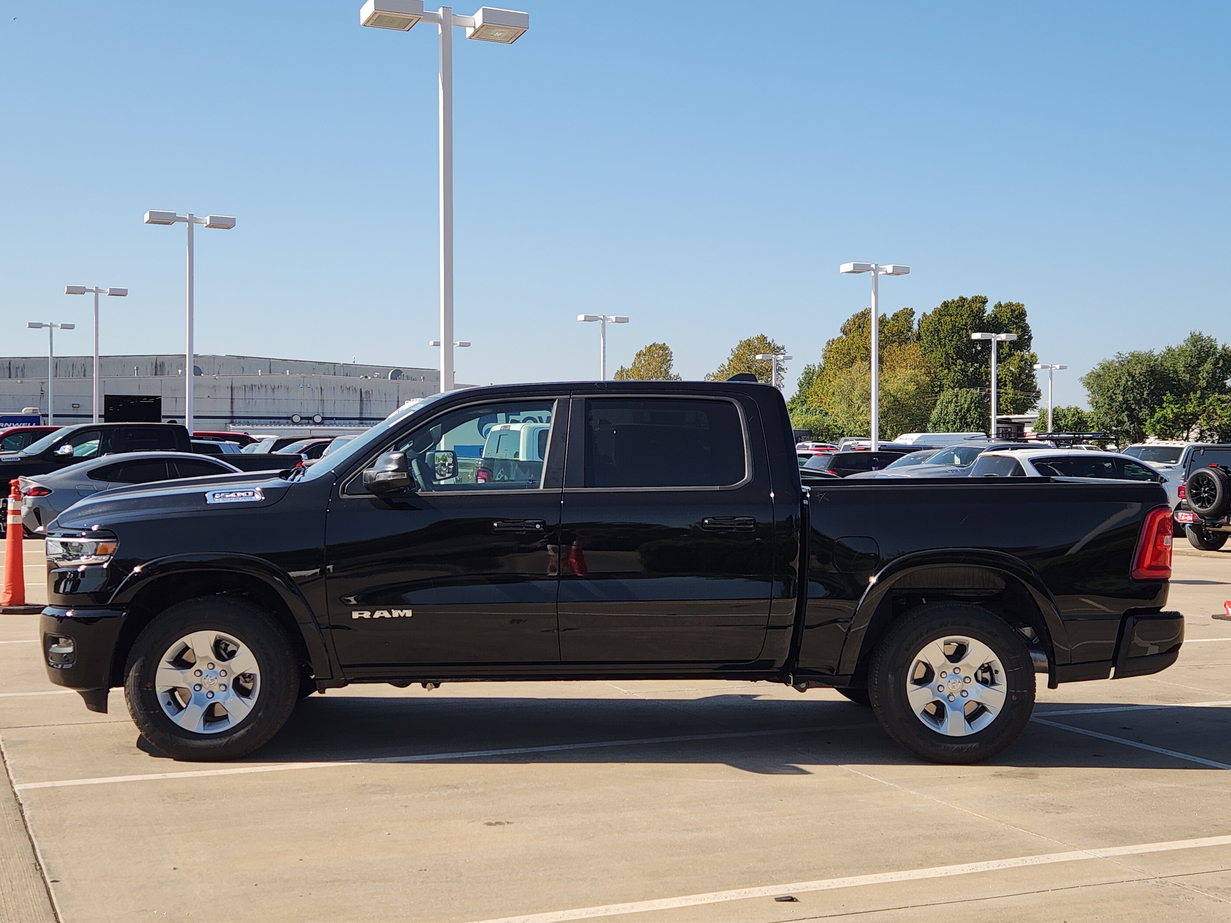 New 2026 RAM 1500 Big Horn AWD/4WD image 8