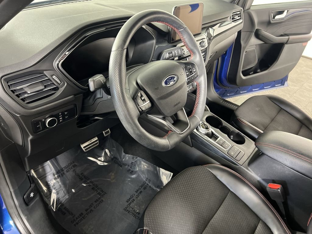 Used 2023 Ford Escape ST-Line image 11