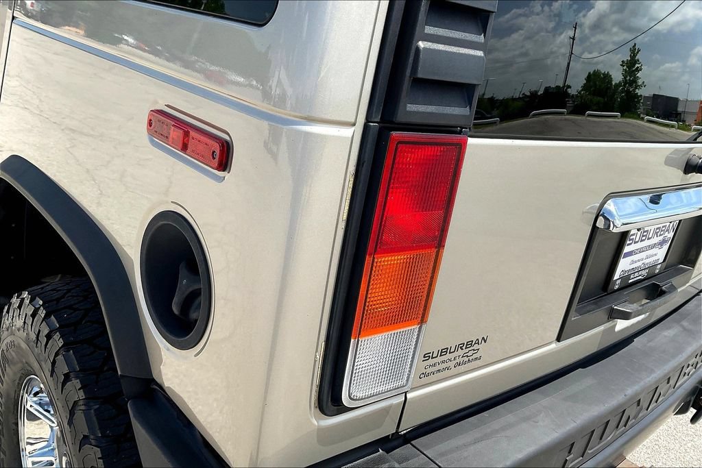 Used 2003 HUMMER H2 w/ Preferred Equipment Group AWD/4WD image 24