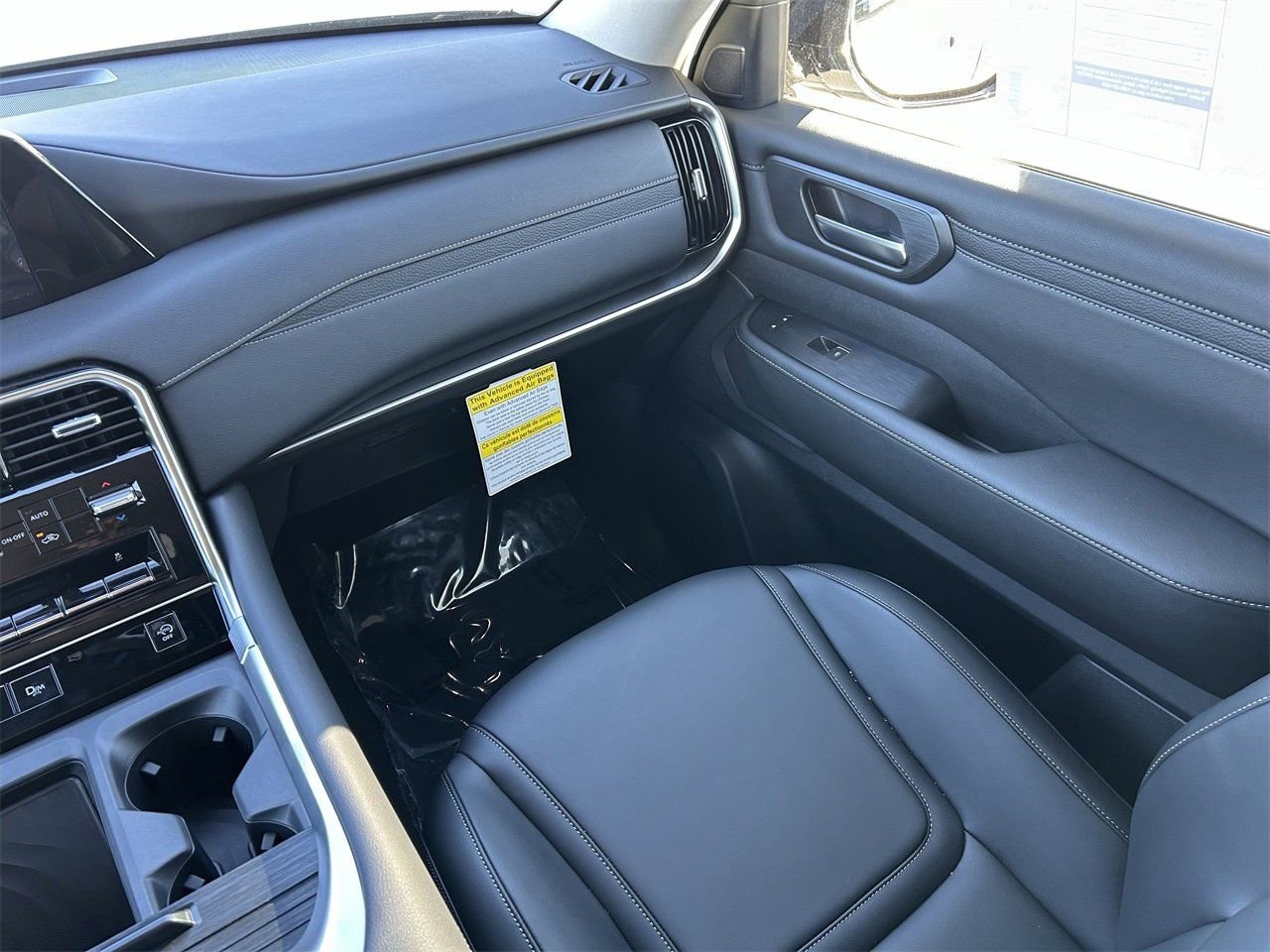 New 2026 Nissan Armada SV image 18