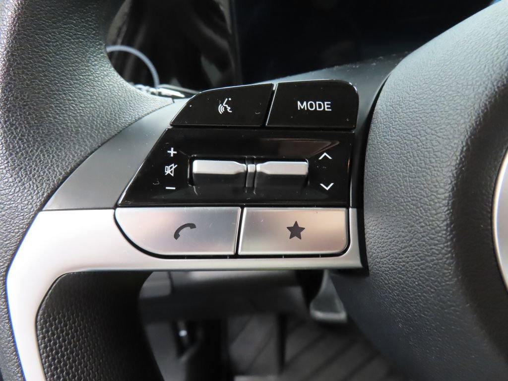 Used 2024 Hyundai Elantra SEL FWD image 48