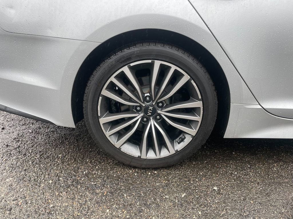 Used 2018 Kia Stinger Premium AWD/4WD image 29
