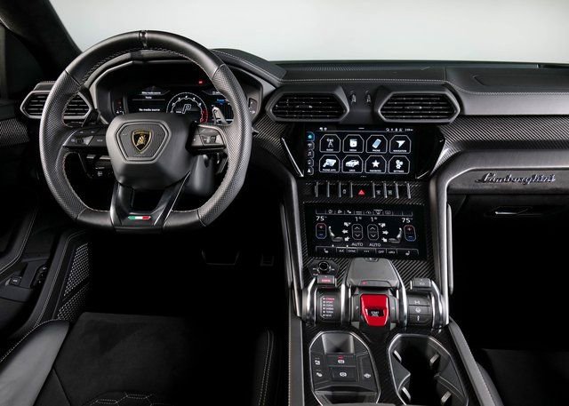 Used 2022 Lamborghini Urus image 13