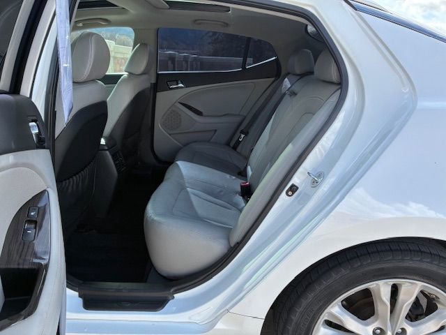 Used 2011 Kia Optima EX w/ Premium Pkg image 19