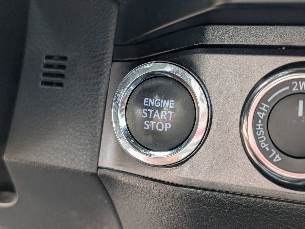 Used 2023 Toyota Tacoma TRD Pro AWD/4WD image 31