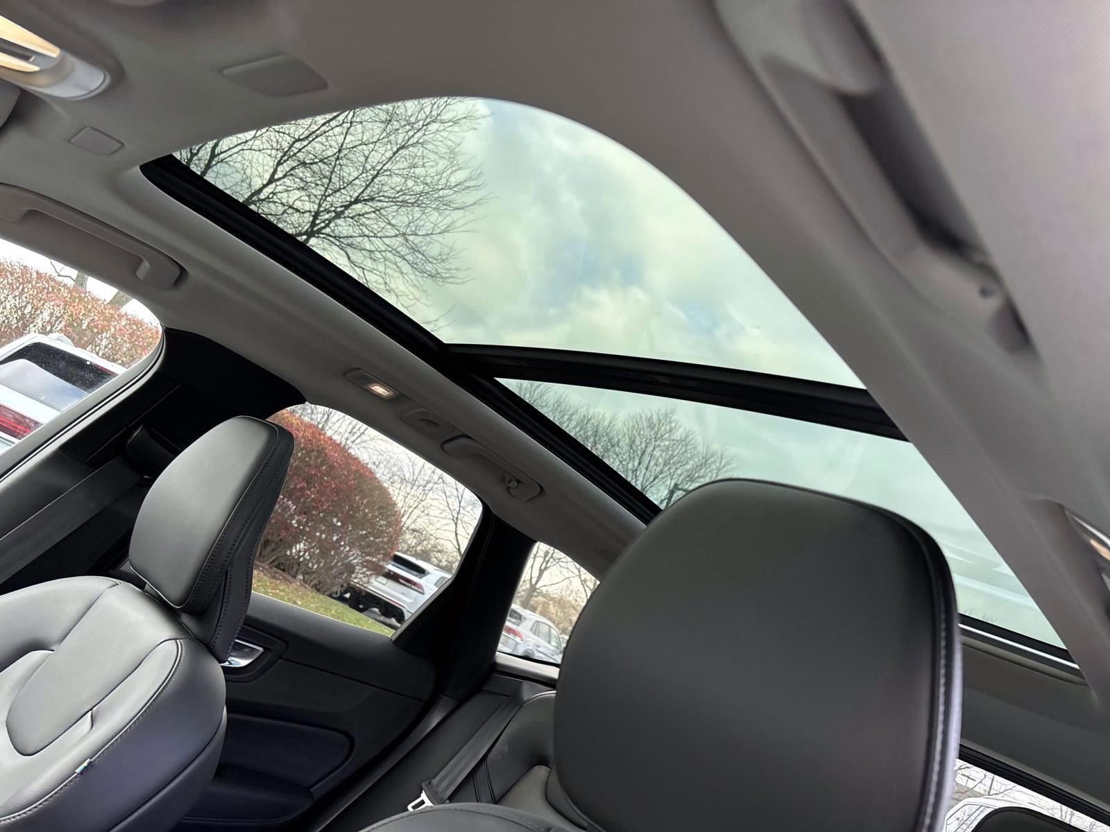 Used 2025 Volvo XC60 T8 Core w/ Protection Package Premier image 24