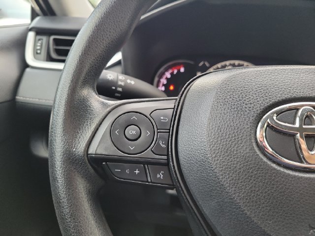 Used 2024 Toyota RAV4 LE FWD image 15