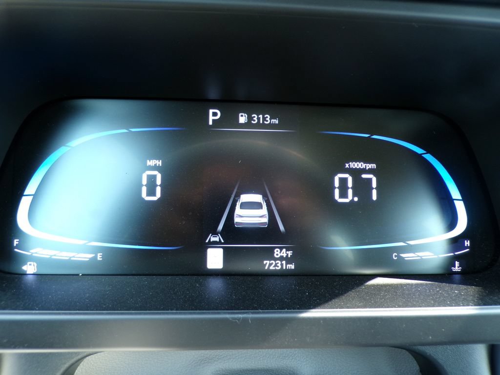 Used 2025 Hyundai Elantra Sport FWD image 22
