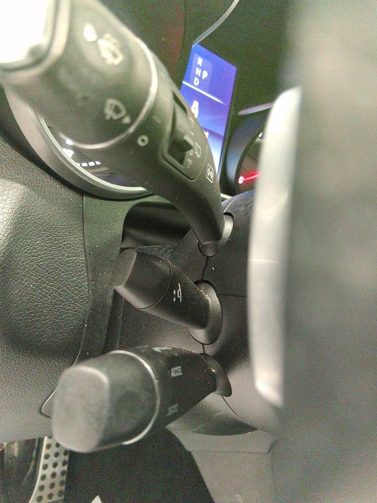 Used 2019 Mercedes-Benz GLC 300 image 16