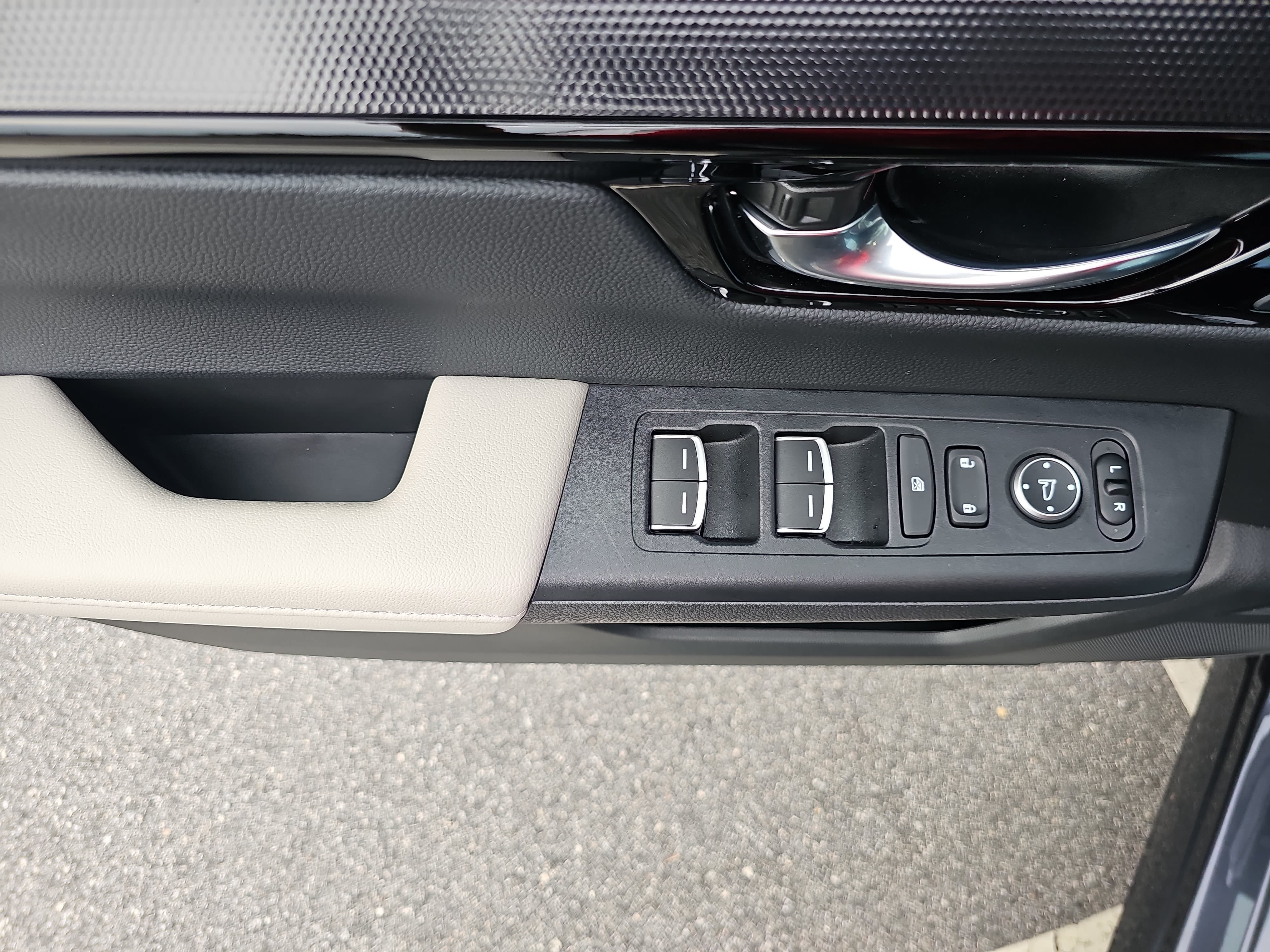 Used 2026 Honda CR-V EX-L image 27