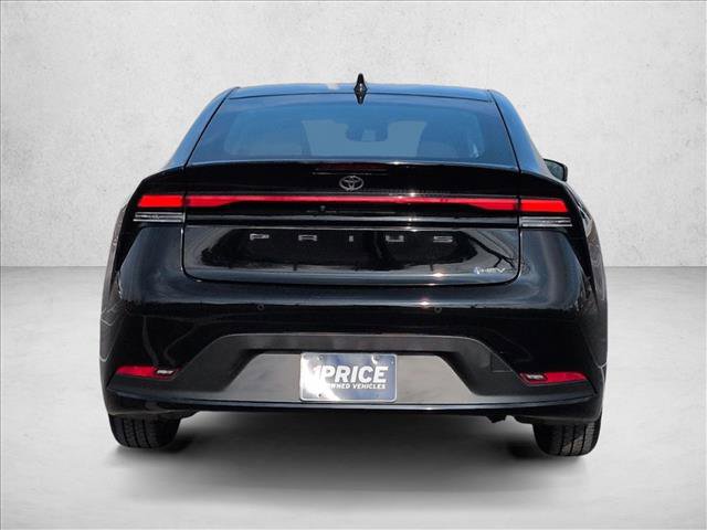 Used 2025 Toyota Prius LE image 7