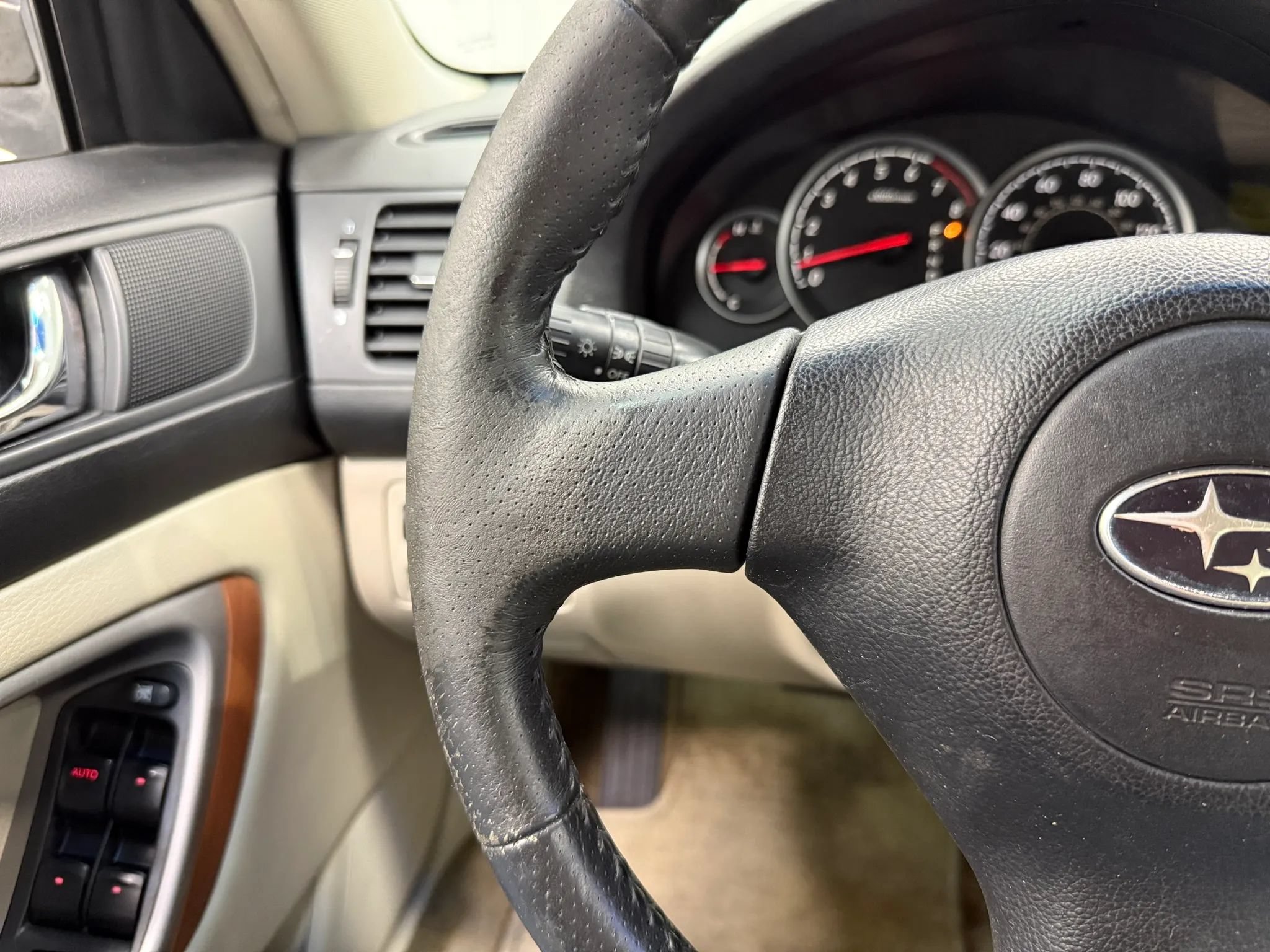 Used 2006 Subaru Outback 2.5i Limited w/ Popular Equipment Group 1D AWD/4WD image 30