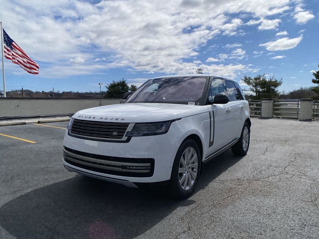 Certified 2023 Land Rover Range Rover SE image 4