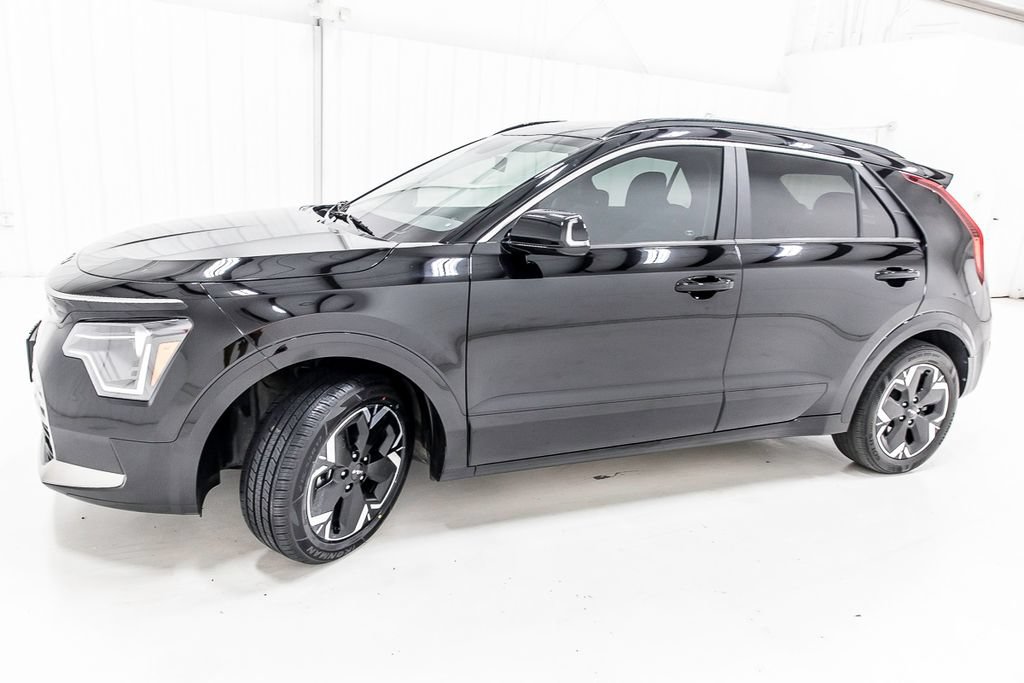 Used 2023 Kia Niro Wind FWD image 3