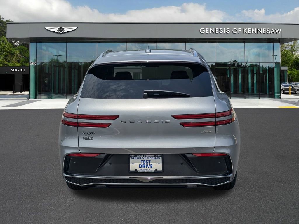 Used 2026 Genesis GV70 2.5T Select image 6