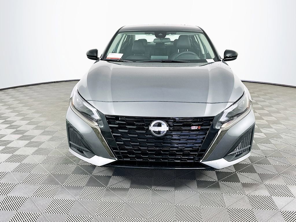 New 2025 Nissan Altima 2.5 SR image 4