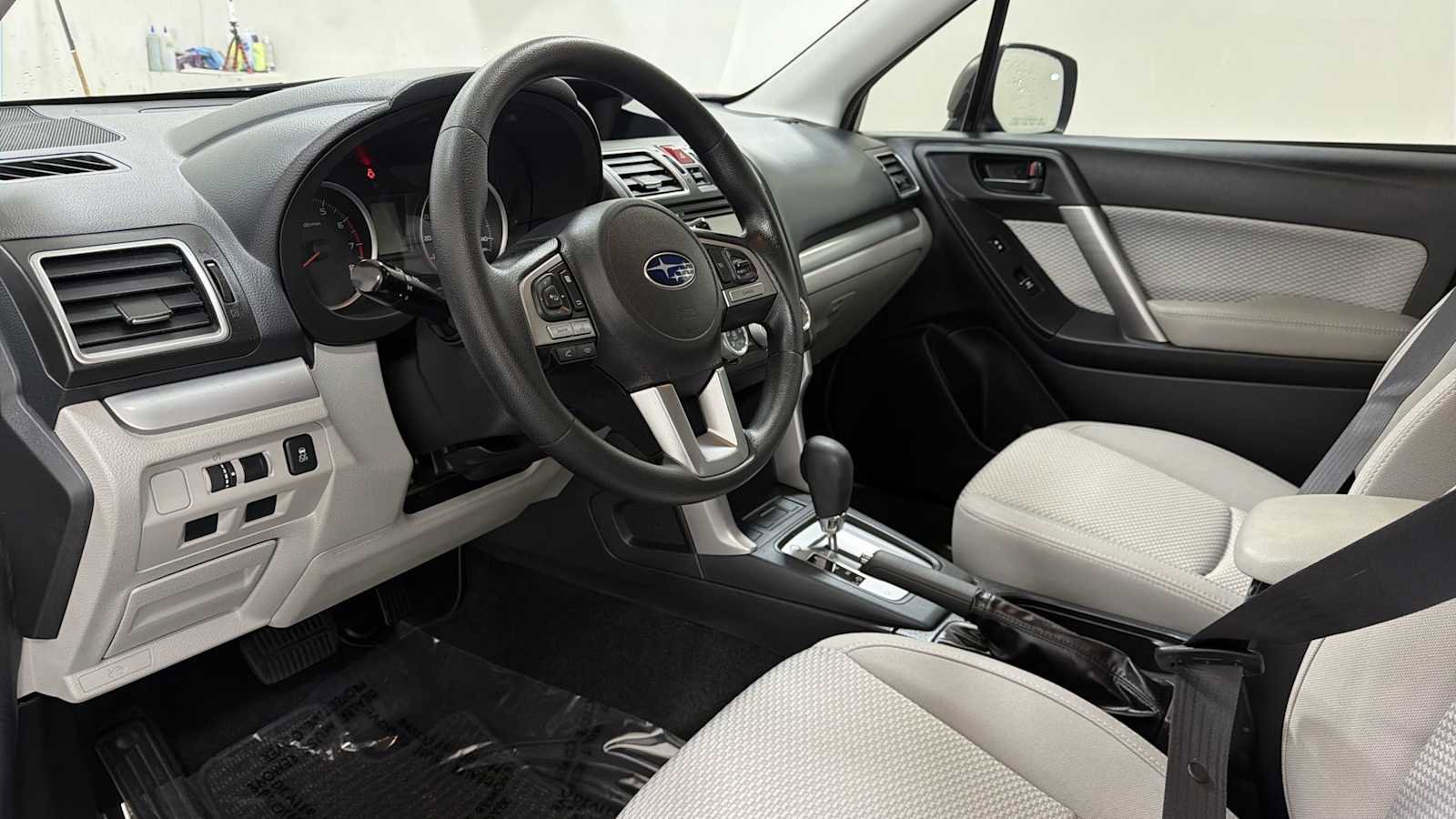Used 2017 Subaru Forester 2.5i w/ Alloy Wheel Package AWD/4WD image 12