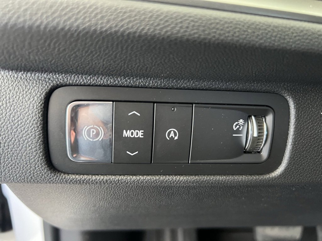 New 2026 Chevrolet Traverse LT w/ Sun and Wheel Package image 10