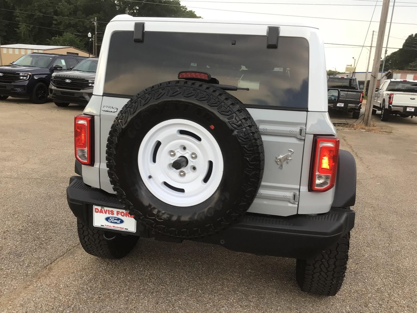 New 2026 Ford Bronco Heritage Edition AWD/4WD image 12