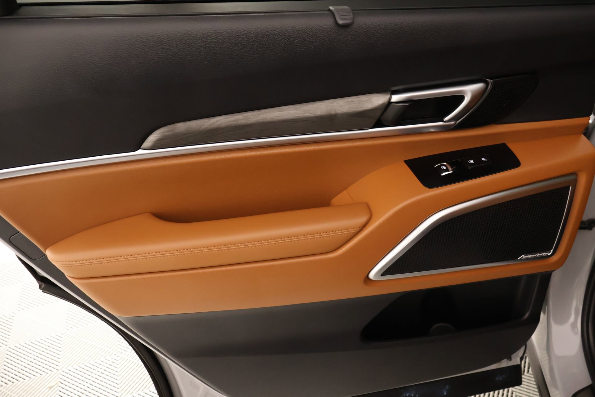 Used 2025 Kia Telluride SX Prestige X-Line image 18