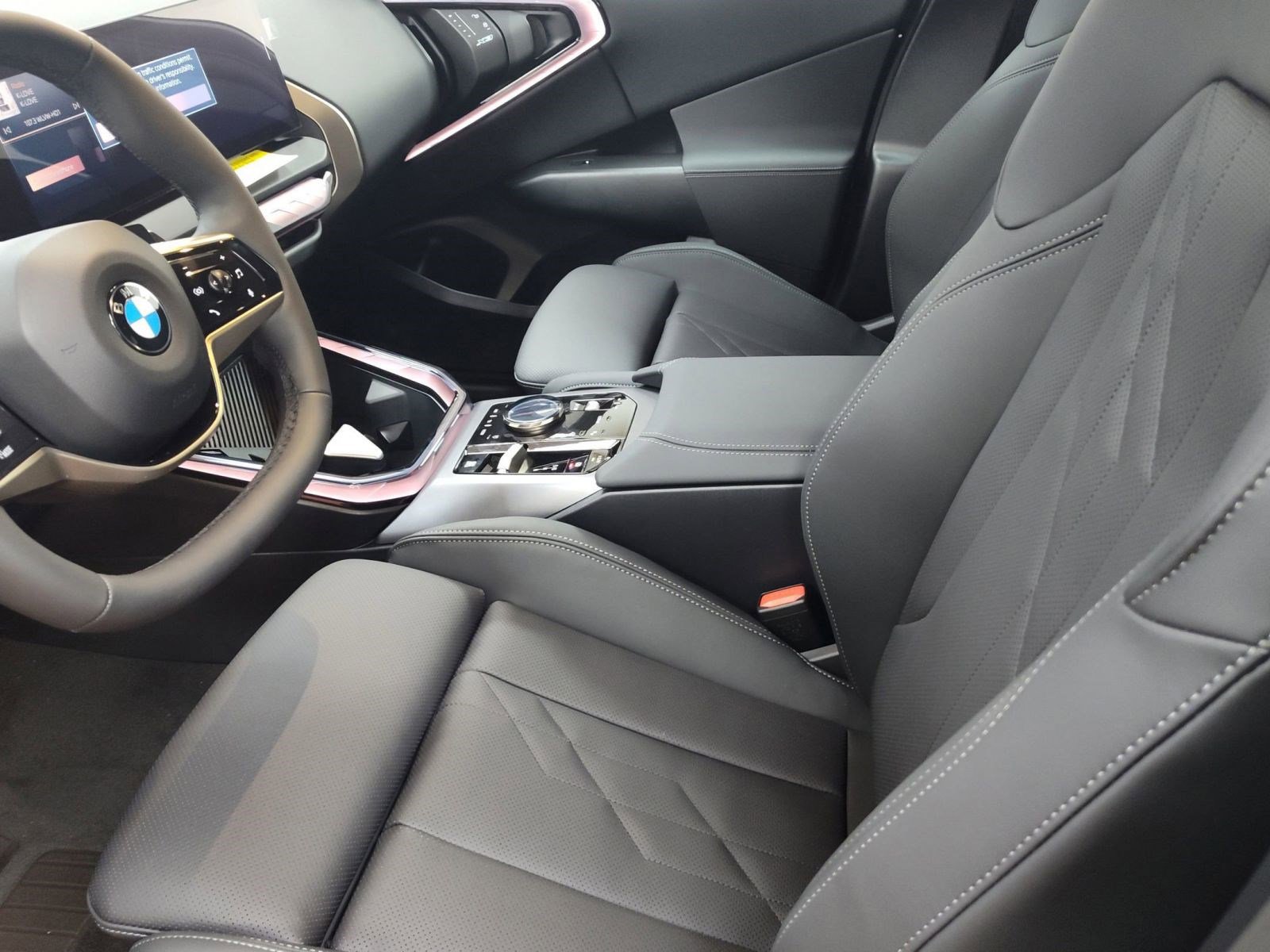 Used 2025 BMW X3 xDrive30i w/ Convenience Package image 17