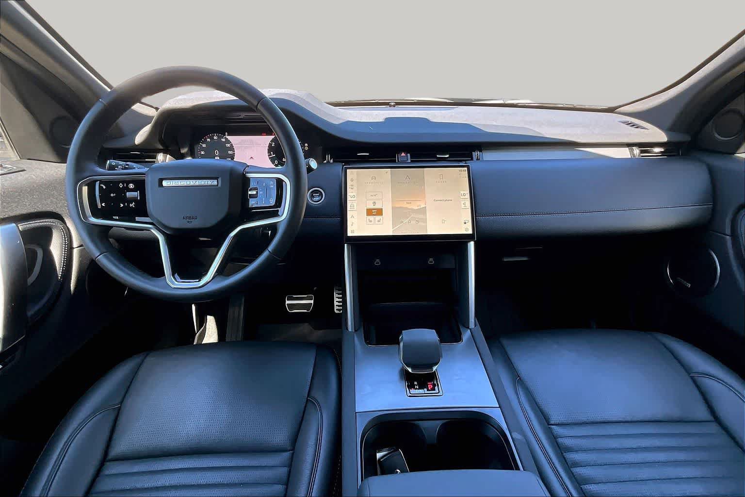 Used 2024 Land Rover Discovery Sport Dynamic SE AWD/4WD image 16