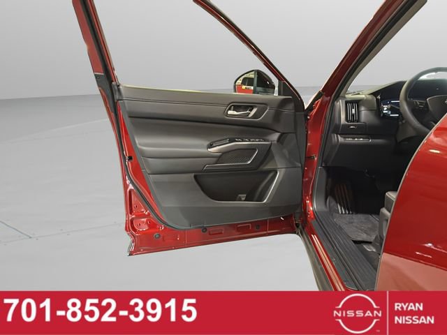 New 2026 Nissan Pathfinder SL image 34