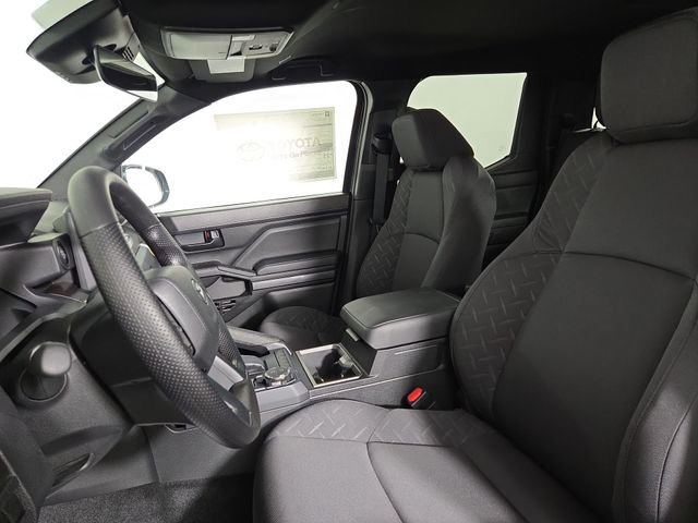 Used 2025 Toyota Tacoma SR5 AWD/4WD image 14