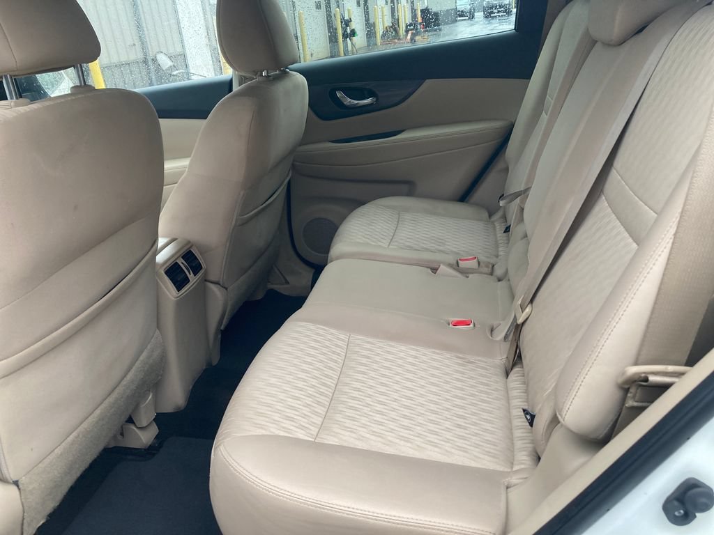 Used 2019 Nissan Rogue SV AWD/4WD image 32
