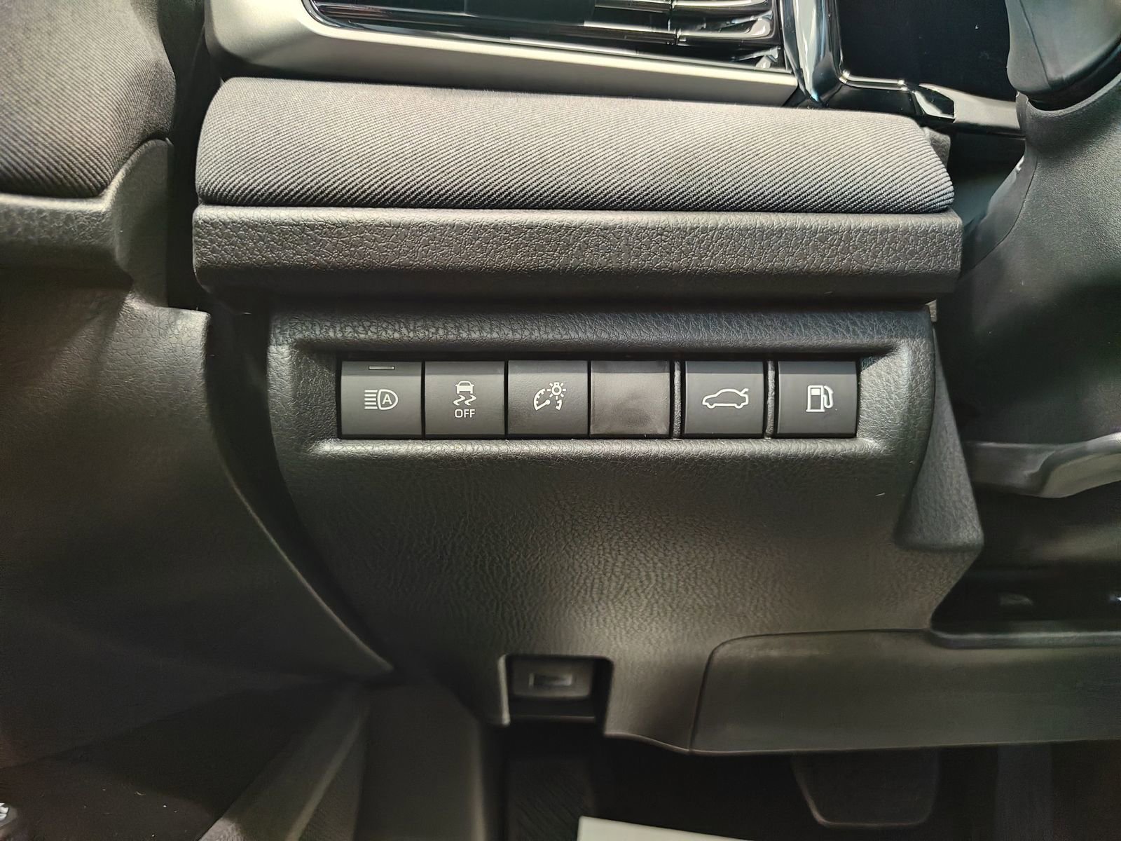 New 2026 Toyota Camry LE image 18
