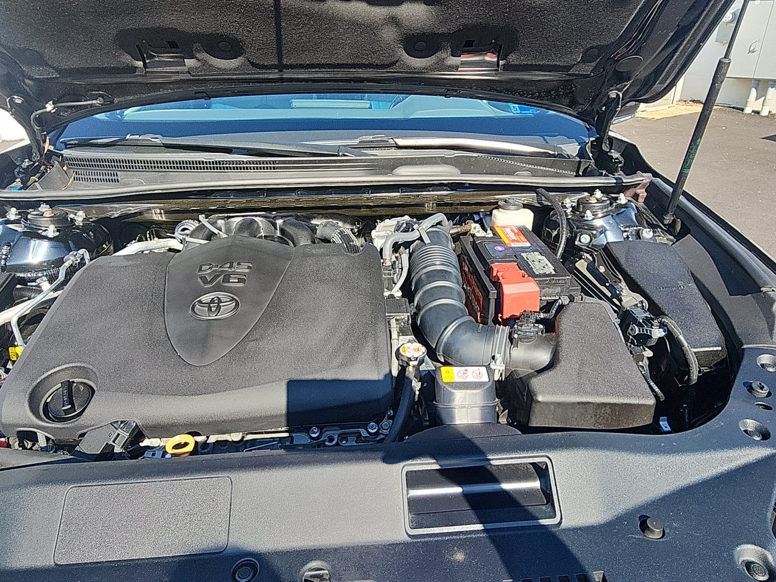 Used 2019 Toyota Avalon XLE w/ Moonroof Package FWD image 11